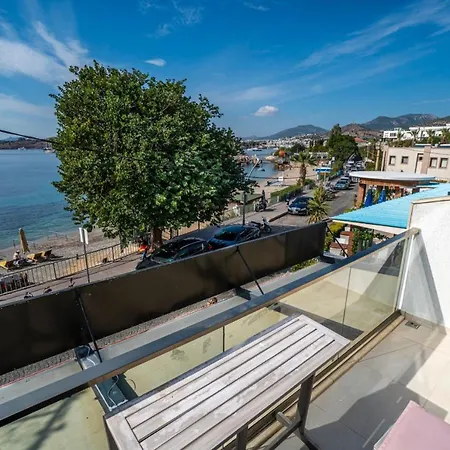 Seafront Flat With Fascinating Sea View In *