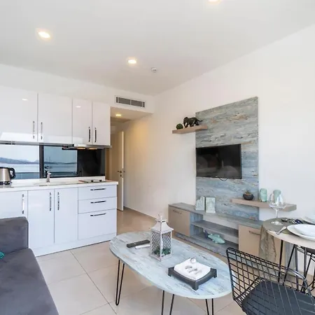 Apartment Seafront Flat With Fascinating Sea View In Bodrum